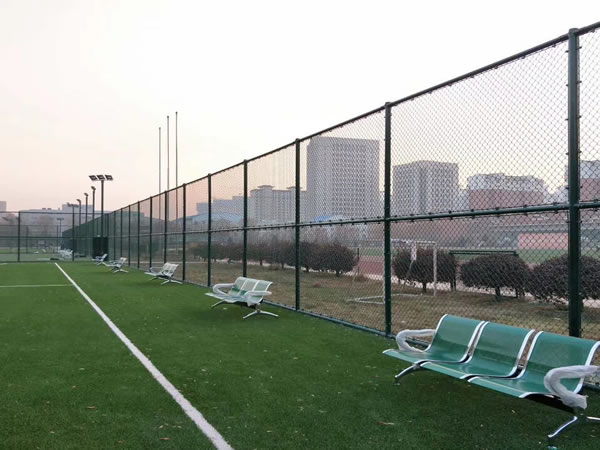 體育場圍欄網圖片